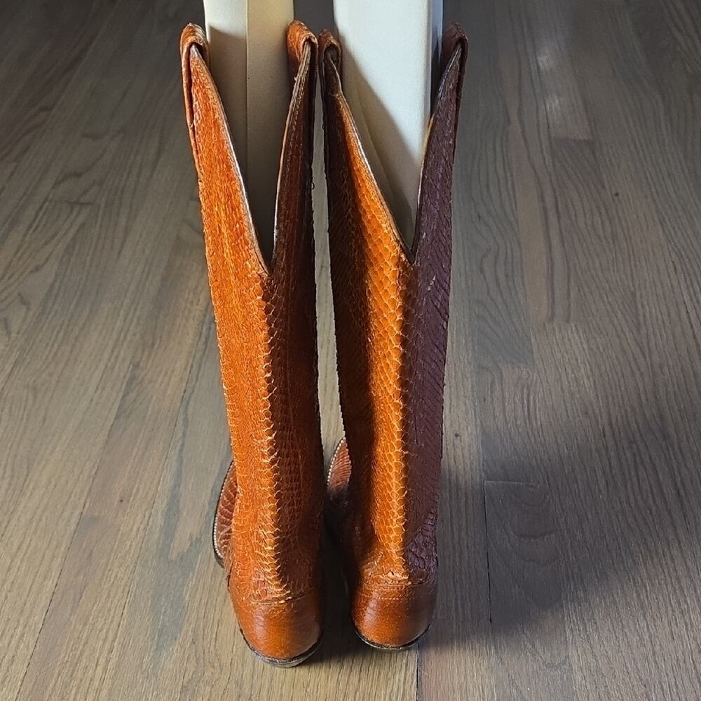 Beautiful Vintage Dan Post Snakeskin Cowgirl Boots - Picture 2 of 12
